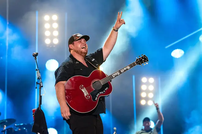 Luke Combs releases studio version of lockdown-inspired ‘Six Feet Apart’