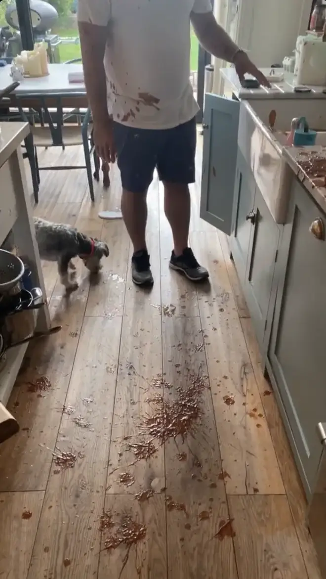 The sauce pictured all over the floor
