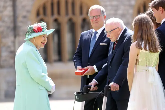 The Queen meets Sir Tom's family at the event