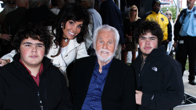 Kenny Rogers with wife Wanda and twin boys Justin and Jordan