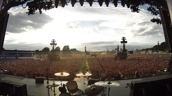 The incredible moment occurred in Hyde Park on July 1, 2017 when Green Day were in London on their Revolution Radio tour.