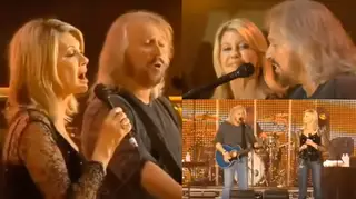 Olivia and Barry performed 'How Can You Mend A Broken Heart' in Australia at Sound Relief in 2009
