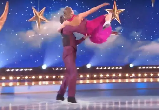 Jane Torvill, 63, and Christopher Dean, 62, showed the 2021 show's young finalists how it was done by giving an effortless-looking performance to Sinatra's 1954 hit.