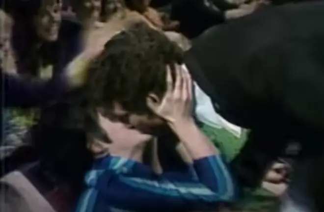 The video showcases Tom Jones' performing 'Treat Her Right' and shows the singer stopping to talk – and sometimes even kiss – women in the audience.