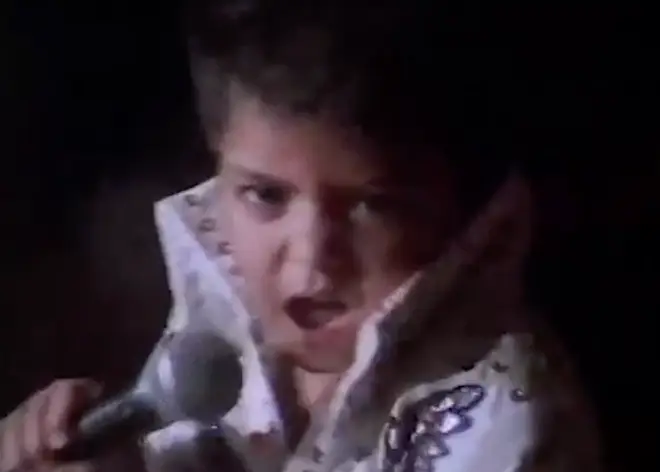 The four-year-old entertainer appeared on documentary Viva Elvis in 1989 and gave a uncanny performance as the King of Rock and Roll.