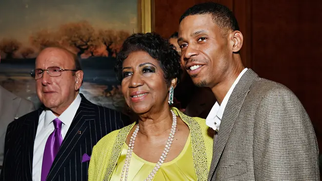 Aretha with son Kecalf and Clive Davis in 2014