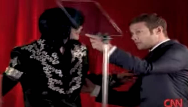 Then after confirmation from Dermot, the star took the the podium to speak to his adoring fans. “I love you so much. Thank you all," Michael Jackson began.