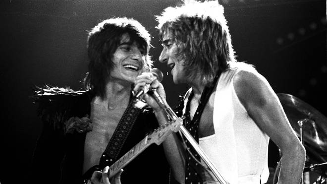 Ronnie Wood and Rod Stewart from Faces performing at Lewisham Odeon in London on 21st November 1974. (Photo by Erica Echenberg/Redferns)