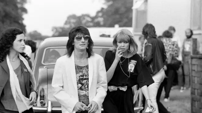 Ronnie Wood with his ex-wife Jo Wood at Knebworth Pop Festival, 1979. (Photo by Mirrorpix/Mirrorpix via Getty Images)