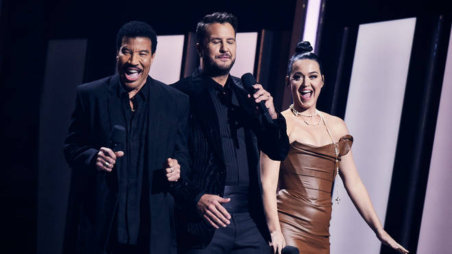 Lionel Richie, Luke Bryan and Katy Perry had fun on stage together. (Photo by John Shearer/Getty Images for CMA).