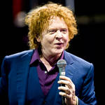 Mick Hucknall of Simply Red in concert