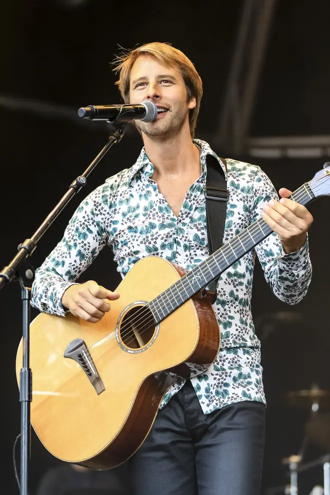 Chesney Hawkes performing in 2014