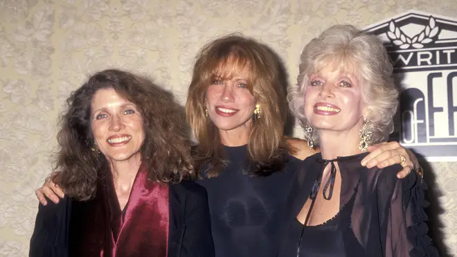 Carly Simon and sisters Lucy Simon and Joanna Simon in 1994