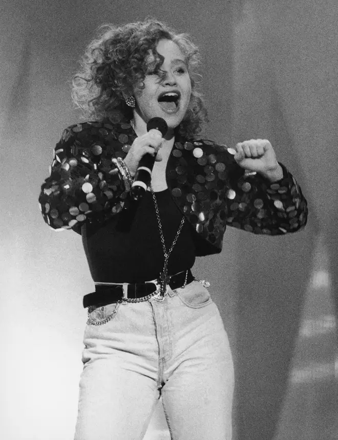 Sonia performing in 1989