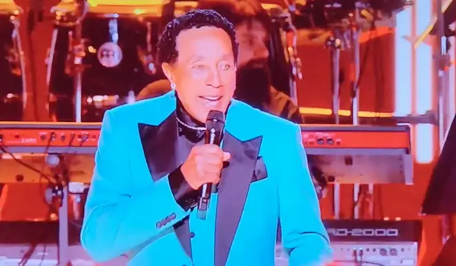 Smokey Robinson then appeared on stage and gave a stunning performance of his 1967 hit with The Miracles, 'Tears Of A Clown,'