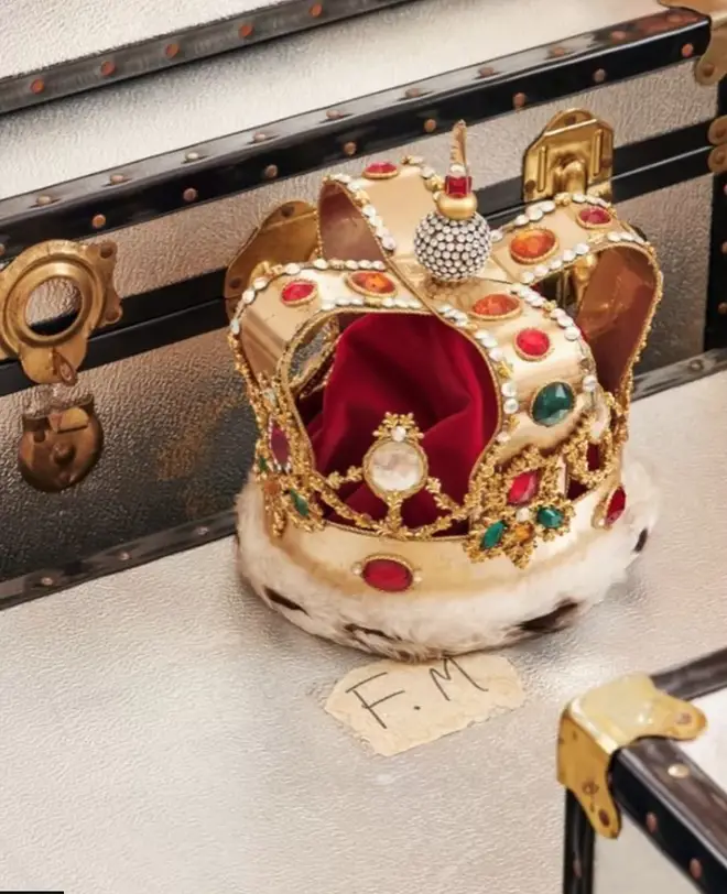 Freddie Mercury's famous crown is being sold for an estimated price of between £60,000-80,000.