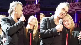 Robbie Williams has made hearts melt with his gesture to a blind fan earlier this week in London.