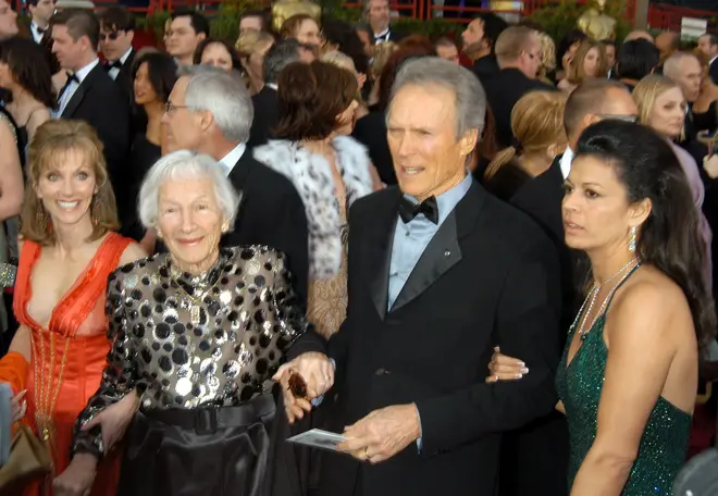 Clint Eastwood with his daughter Laurie (left), mother Ruth and wife Dina (right) in 2004