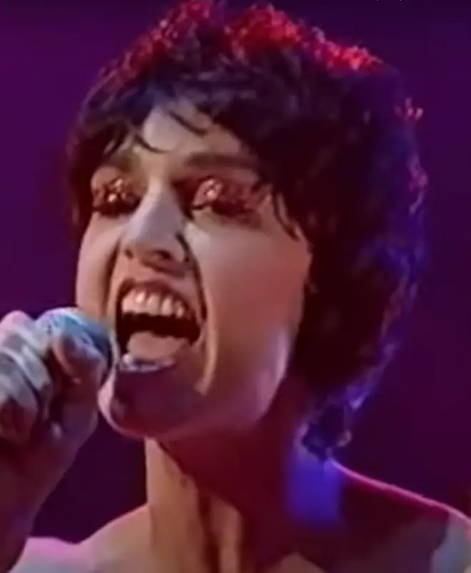 Sinead O'Connor stole the show with her incredible rendition of the Eurythmics classic.