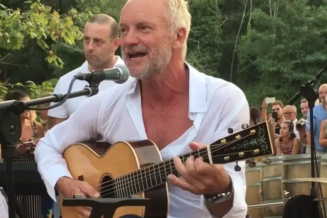 Dopo che la sua relazione con l'ex Frances Tumilty finì nel 1982, Sting si rifugiò nei Caraibi, dove trovò l'ispirazione per creare una canzone intitolata 