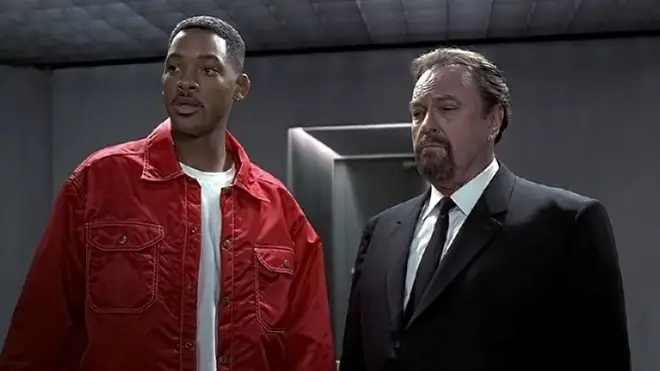 Rip Torn and Will Smith in Men in Black