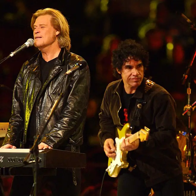 Hall & Oates in concert in 2002