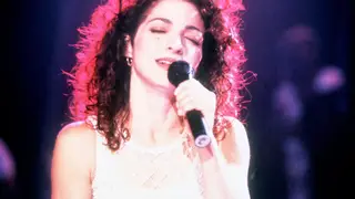 Gloria Estefan in 1990