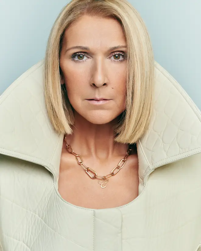 Celine Dion. Obra trench in leather, JACQUEMUS. Les Chaînes necklace in ethical 18-carat rose gold, CHOPARD.
 Photographe : Cass Bird - Réalisation : Law Roach