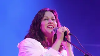 Alanis Morissette, 45, gives birth to third child