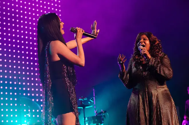Gloria Gaynor joins Kacey Musgraves on stage for surprise performance of ‘I Will Survive’